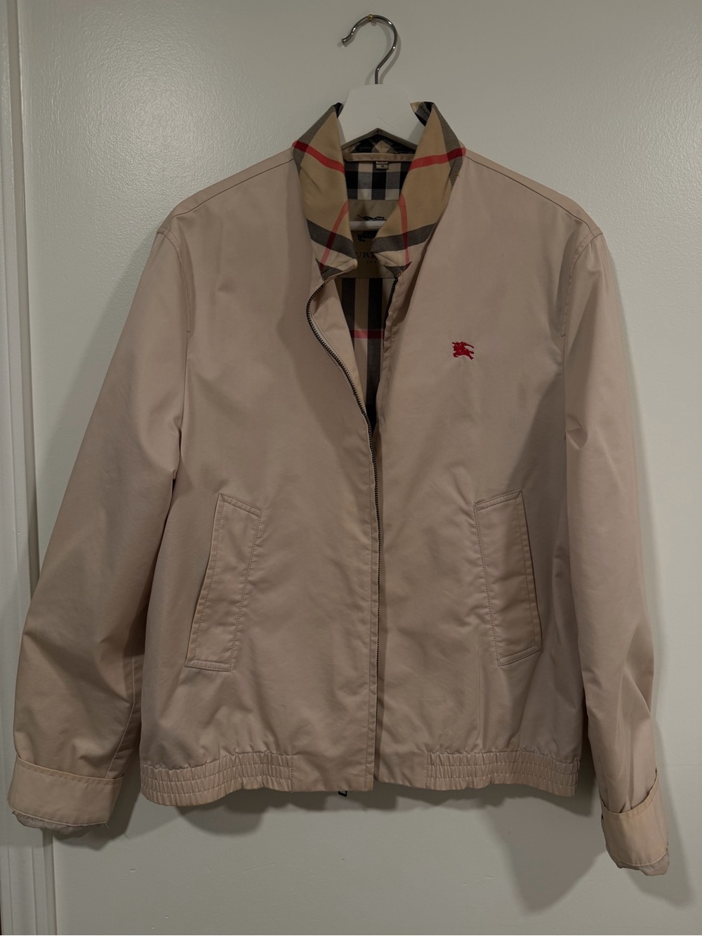 Burberry Check-Lined Harrington Jacket 🤎